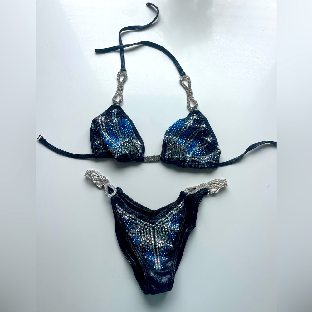 Competition Chrystal bikini